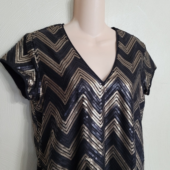 H&M Black Gold V-Neck Chevron Sequins Night Out Dress Size Women's Small 6 - Picture 5 of 10